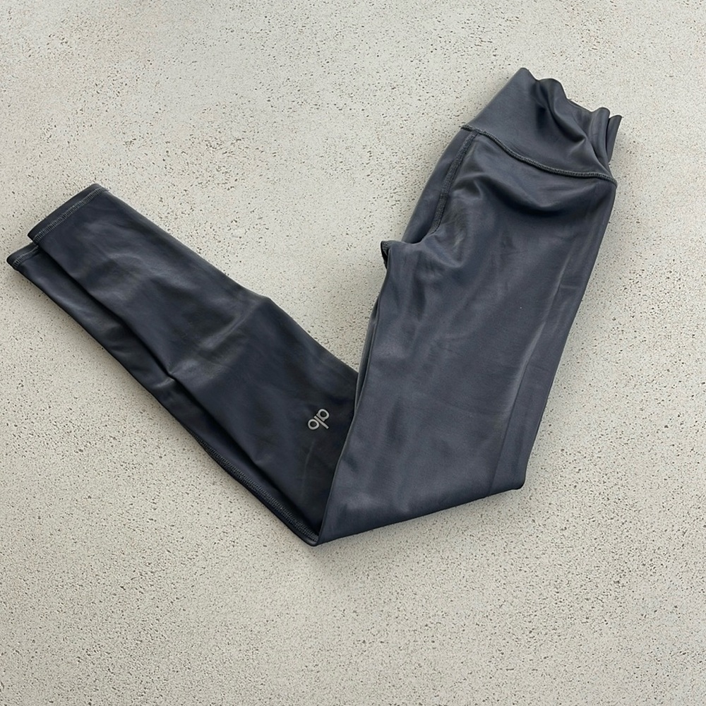 Alo Shiny Dark Grey Legging Size Small